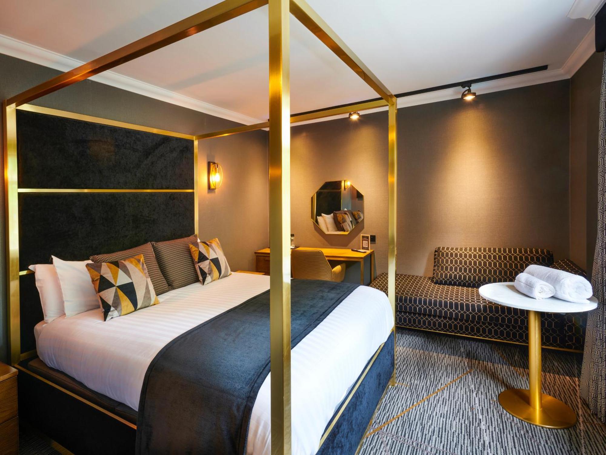 The Royal Toby Hotel Rochdale Eksteriør bilde