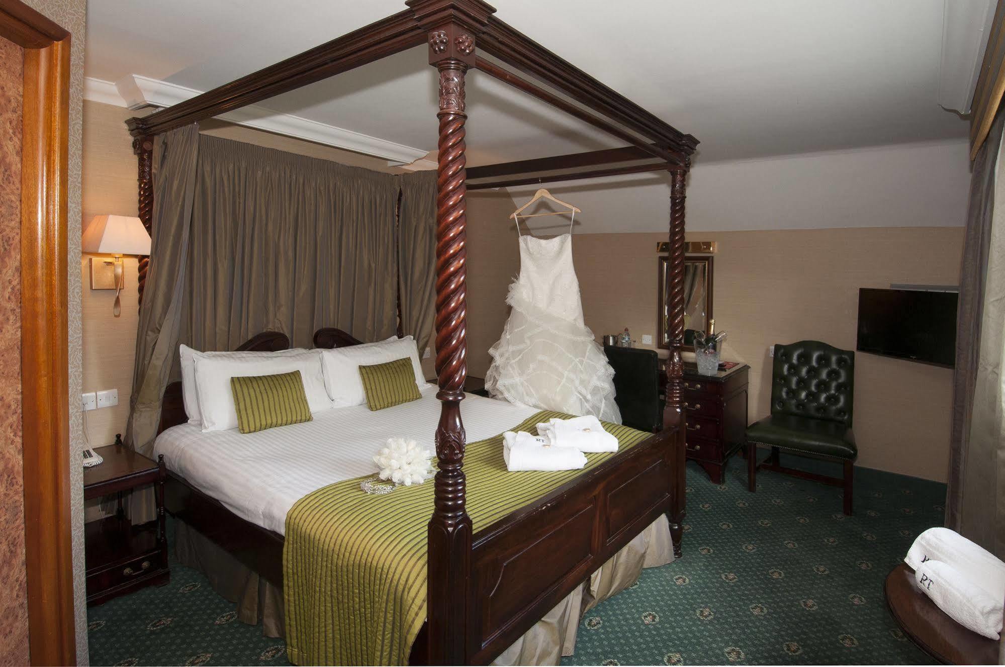 The Royal Toby Hotel Rochdale Eksteriør bilde